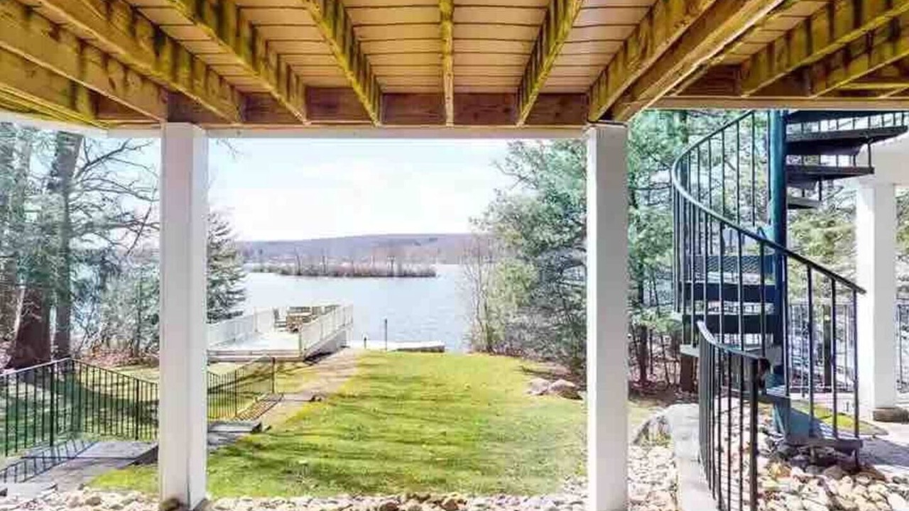Photo of Outdoor in Lake Pocotopaug
