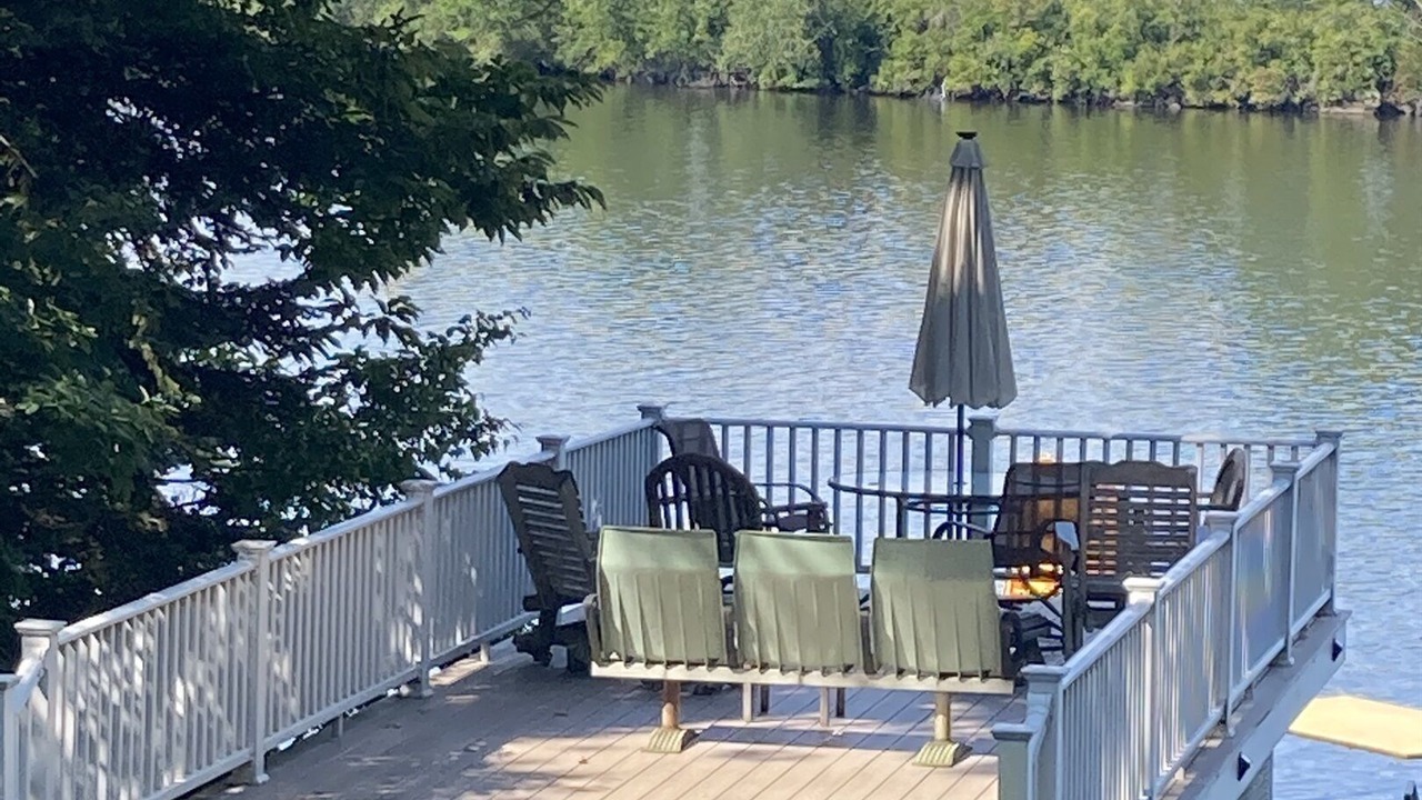 Photo of Others in Lake Pocotopaug