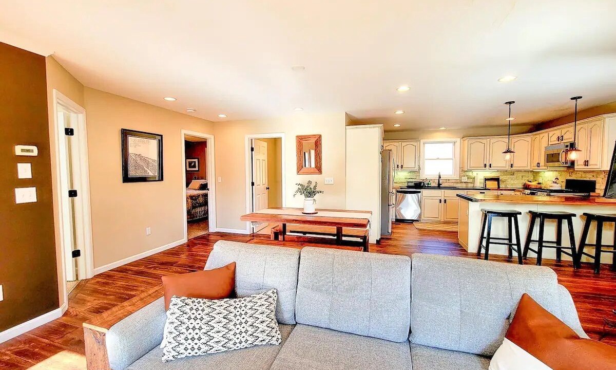 Photo of Livingroom in Waterbury