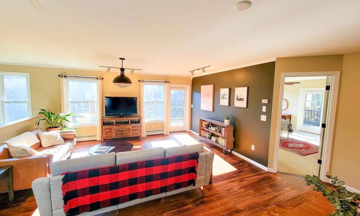 Photo of Livingroom in Waterbury