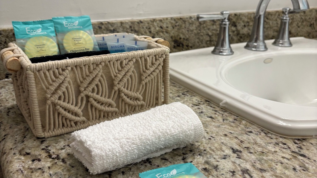 Photo of Bathroom in Alice Town