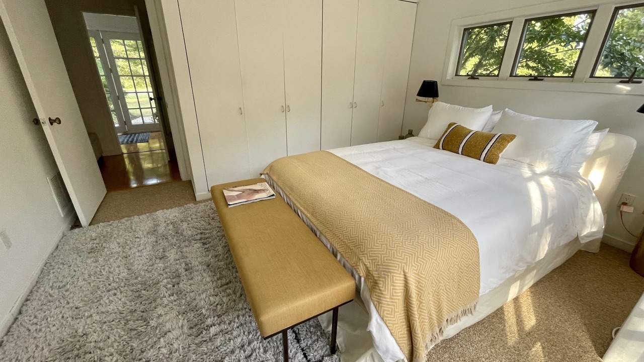 Photo of Bedroom in Silver Beach