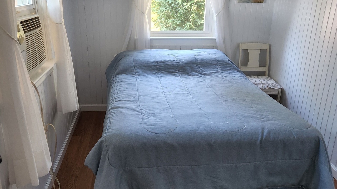 Photo of Bedroom in Old Lyme