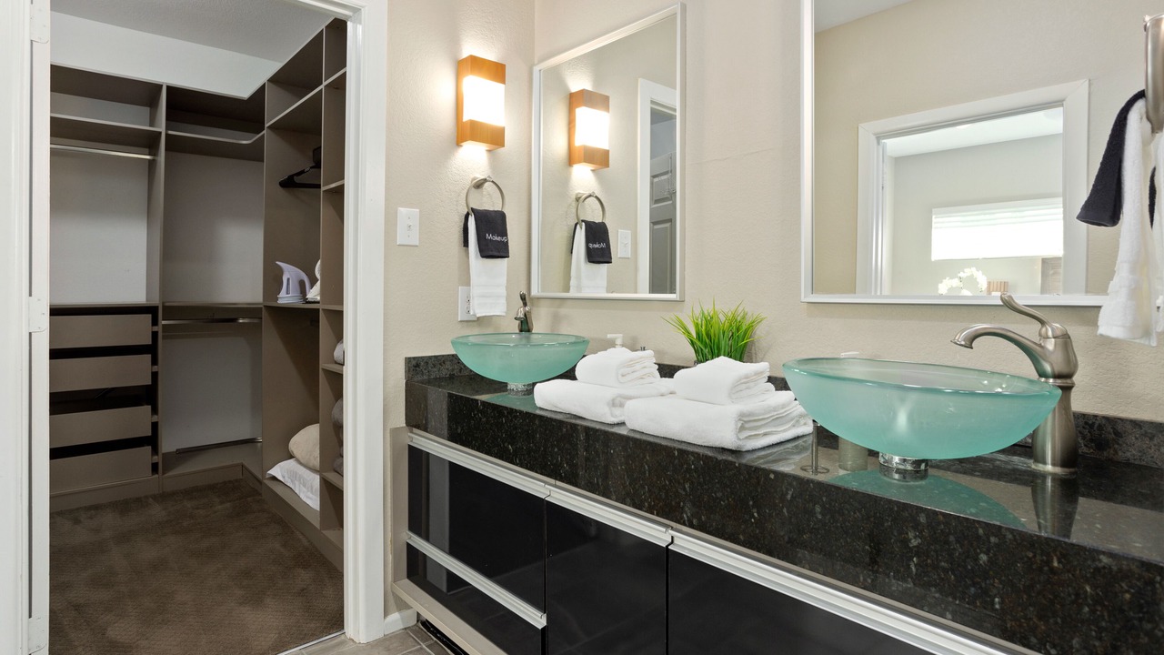 Photo of Bathroom in Fort Worth Cultural District