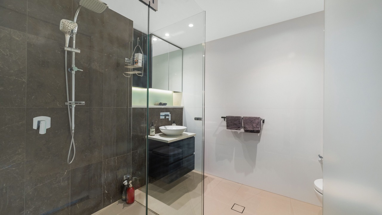 Photo of Bathroom in Wentworth Point
