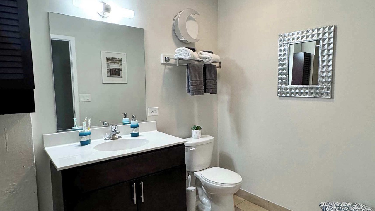 Photo of Bathroom in Near South Side