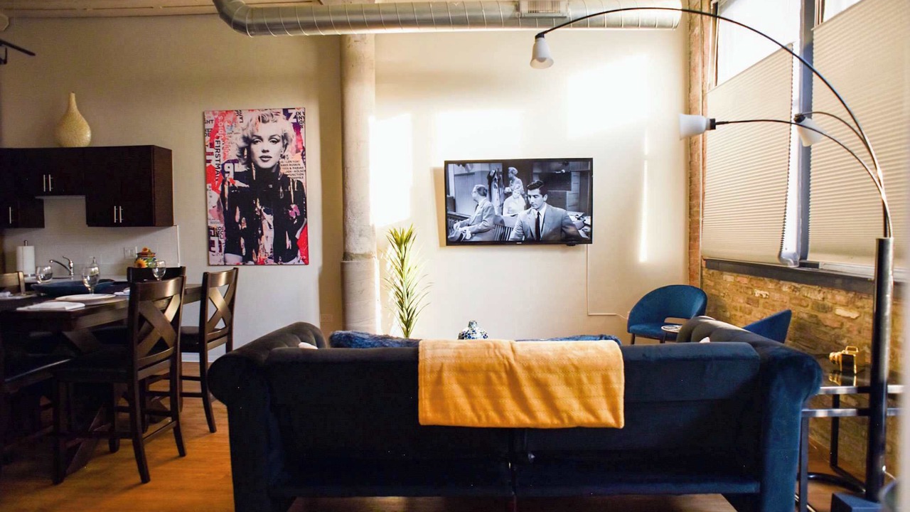 Photo of Livingroom in Near South Side