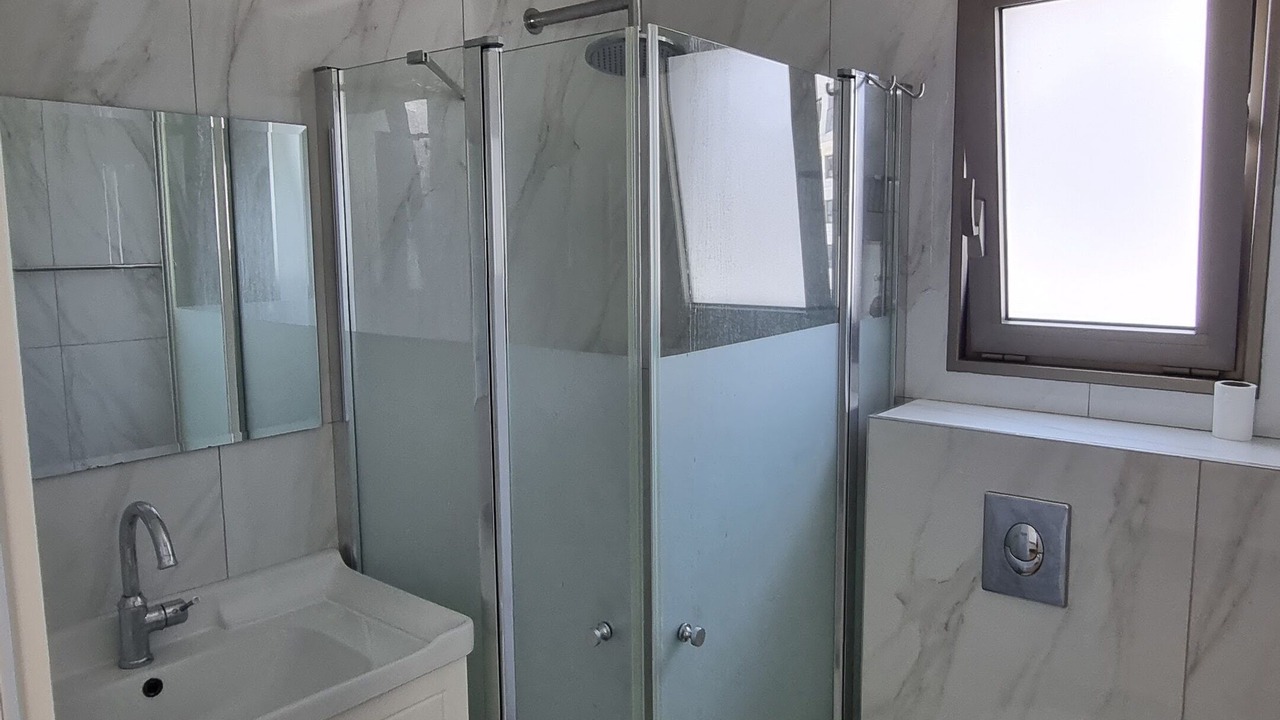 Photo of Bathroom in Rishon LeTsiyon