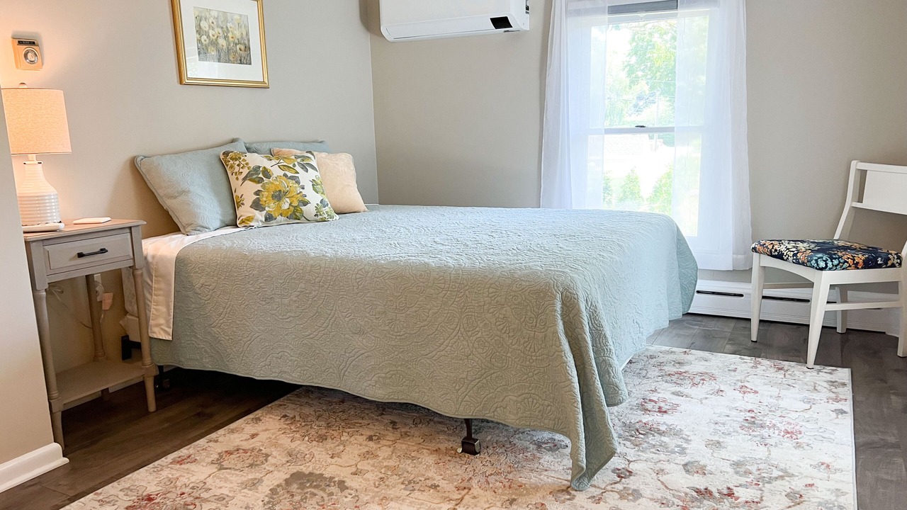 Photo of Bedroom in Niantic