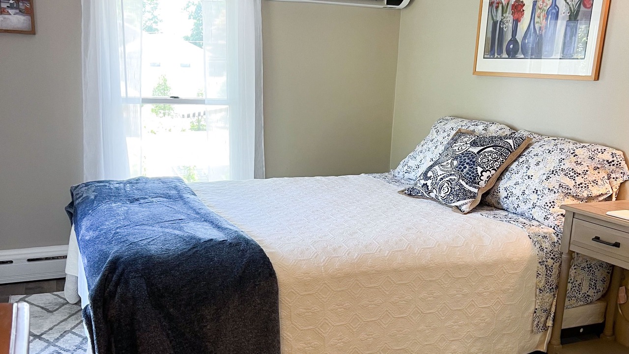 Photo of Bedroom in Niantic
