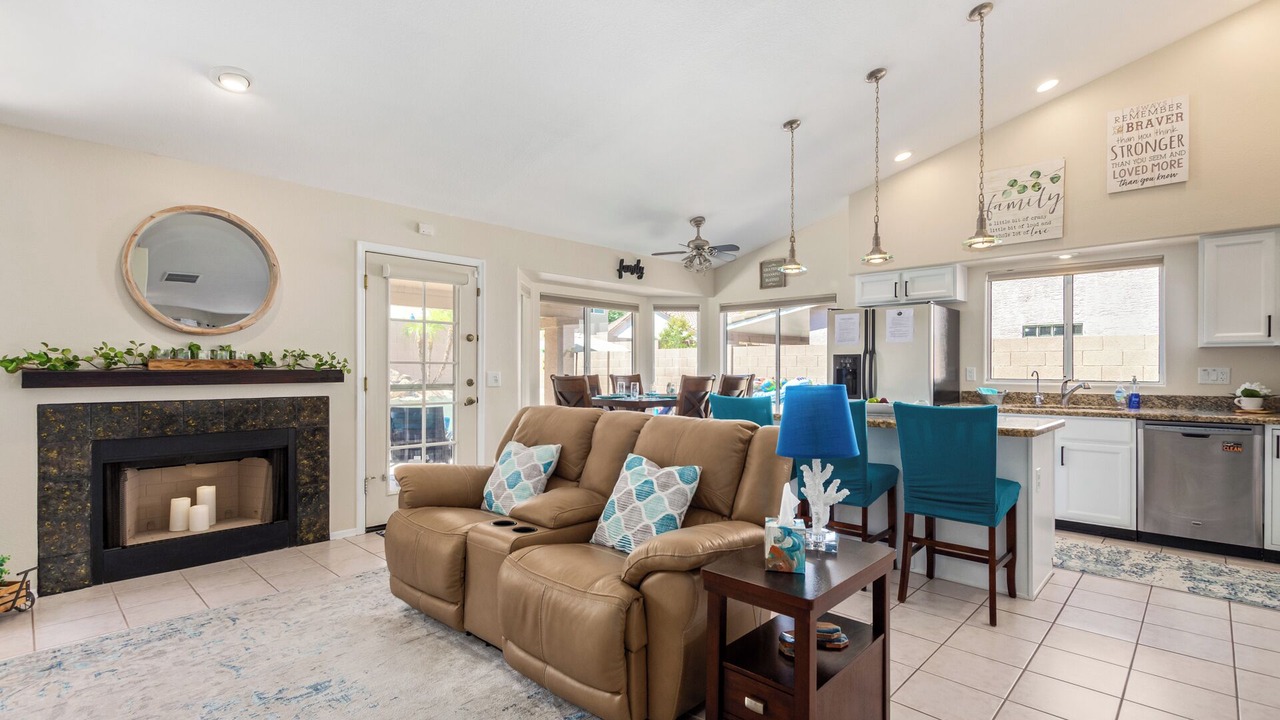 Photo of Livingroom in Red Mountain Ranch
