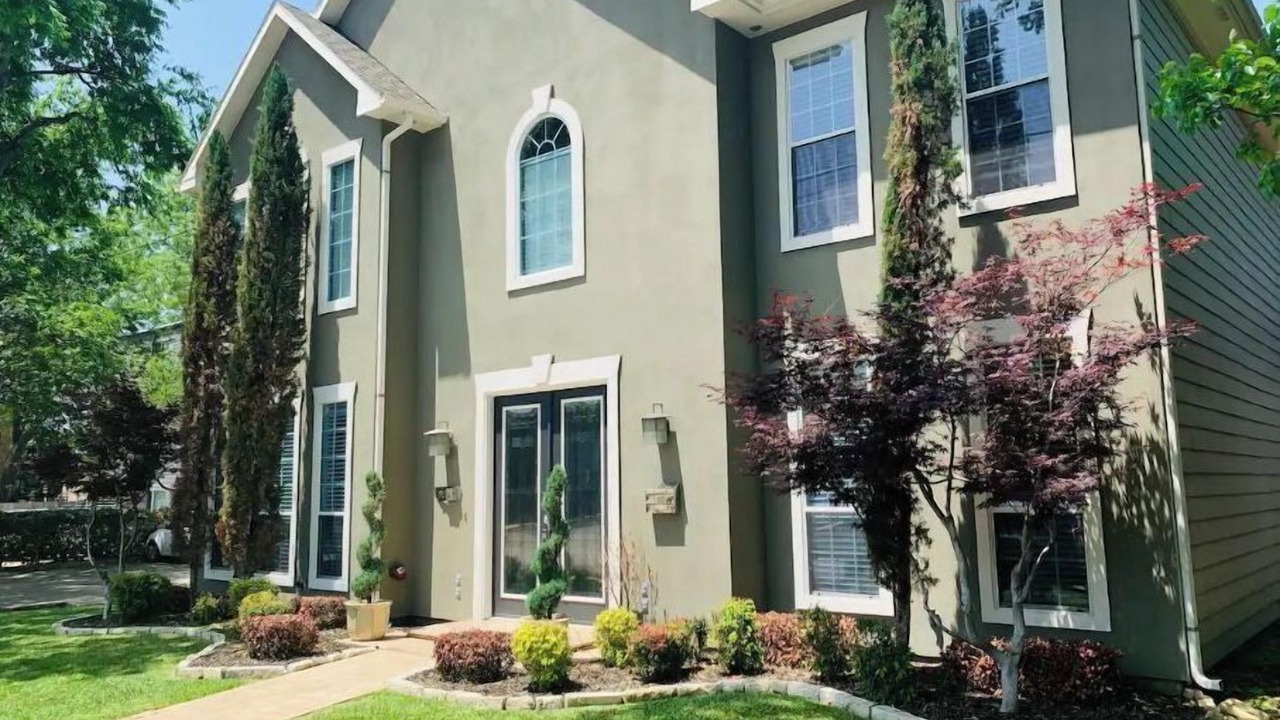 Photo of Outdoor in Oak Lawn