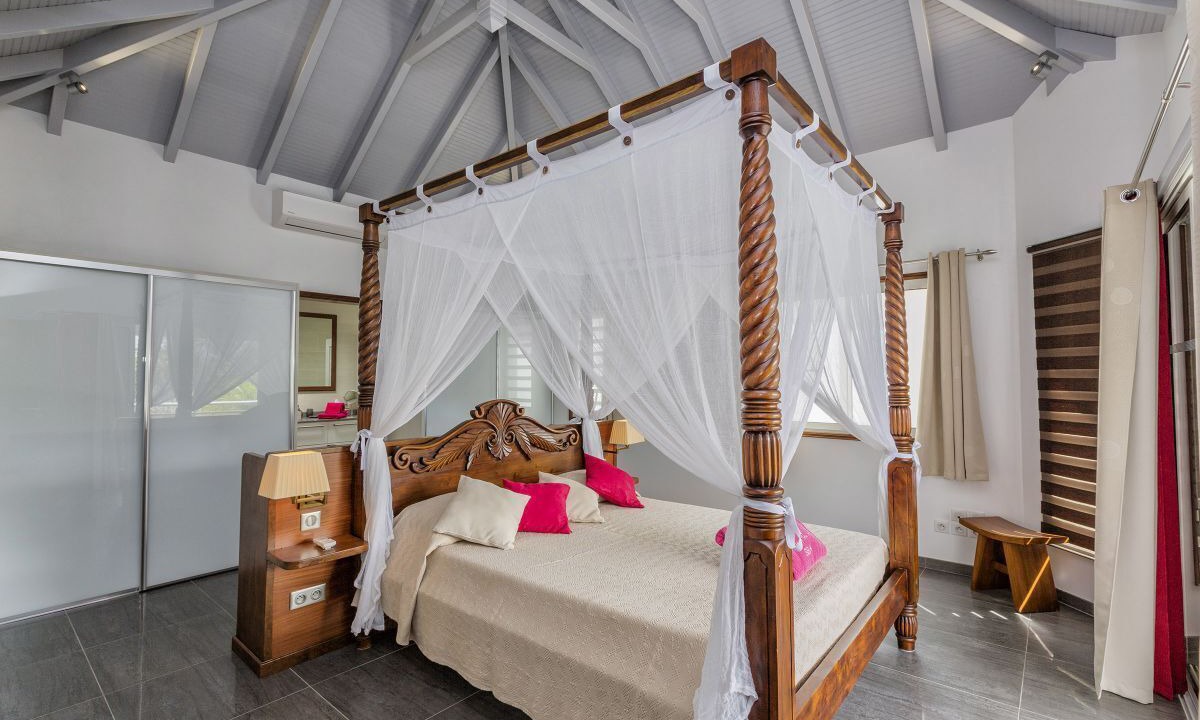 Photo of Bedroom in Public