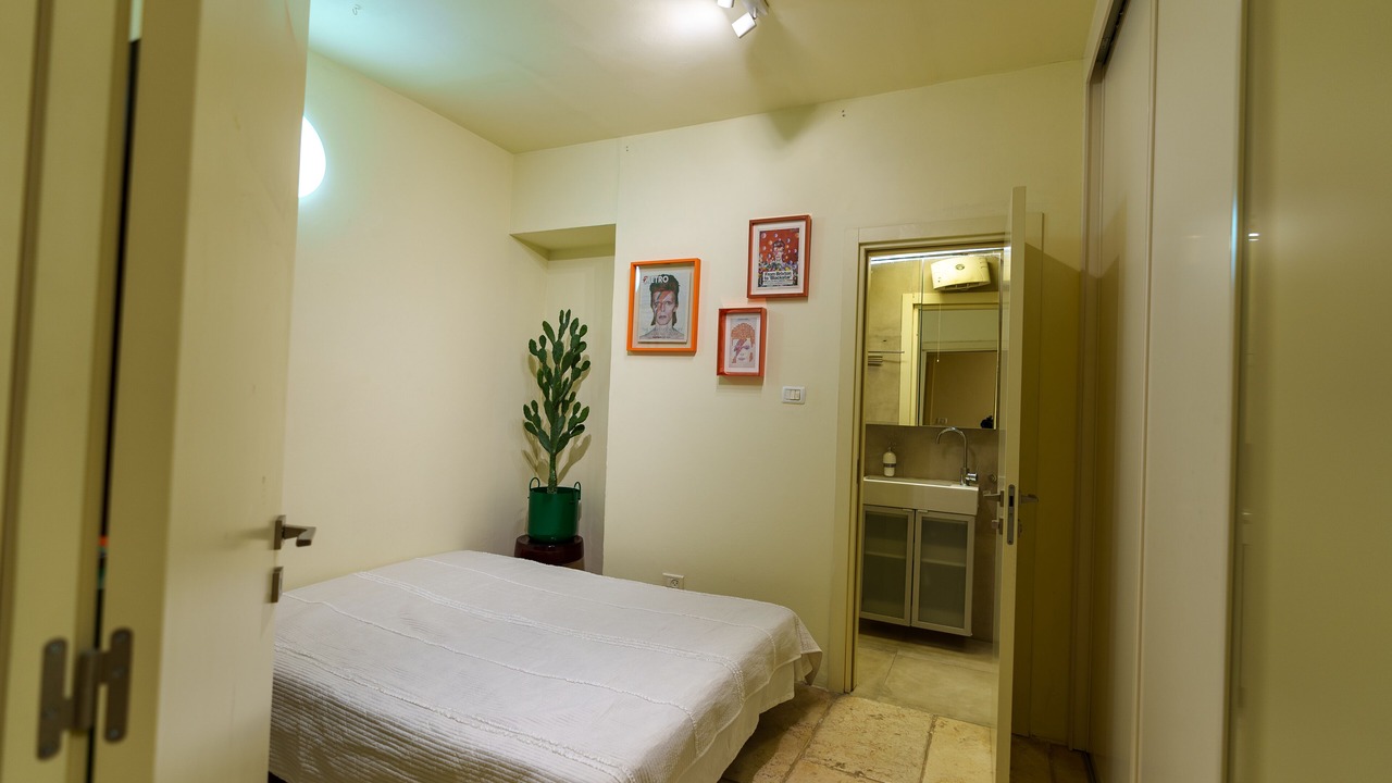 Photo of Bedroom in Neve Tzedek