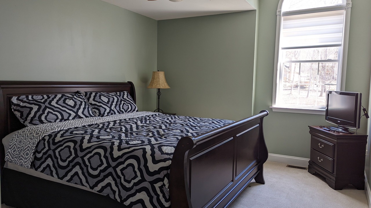 Photo of Bedroom in Rowland