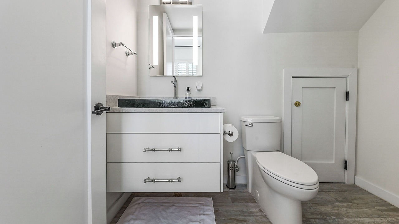 Photo of Bathroom in East End
