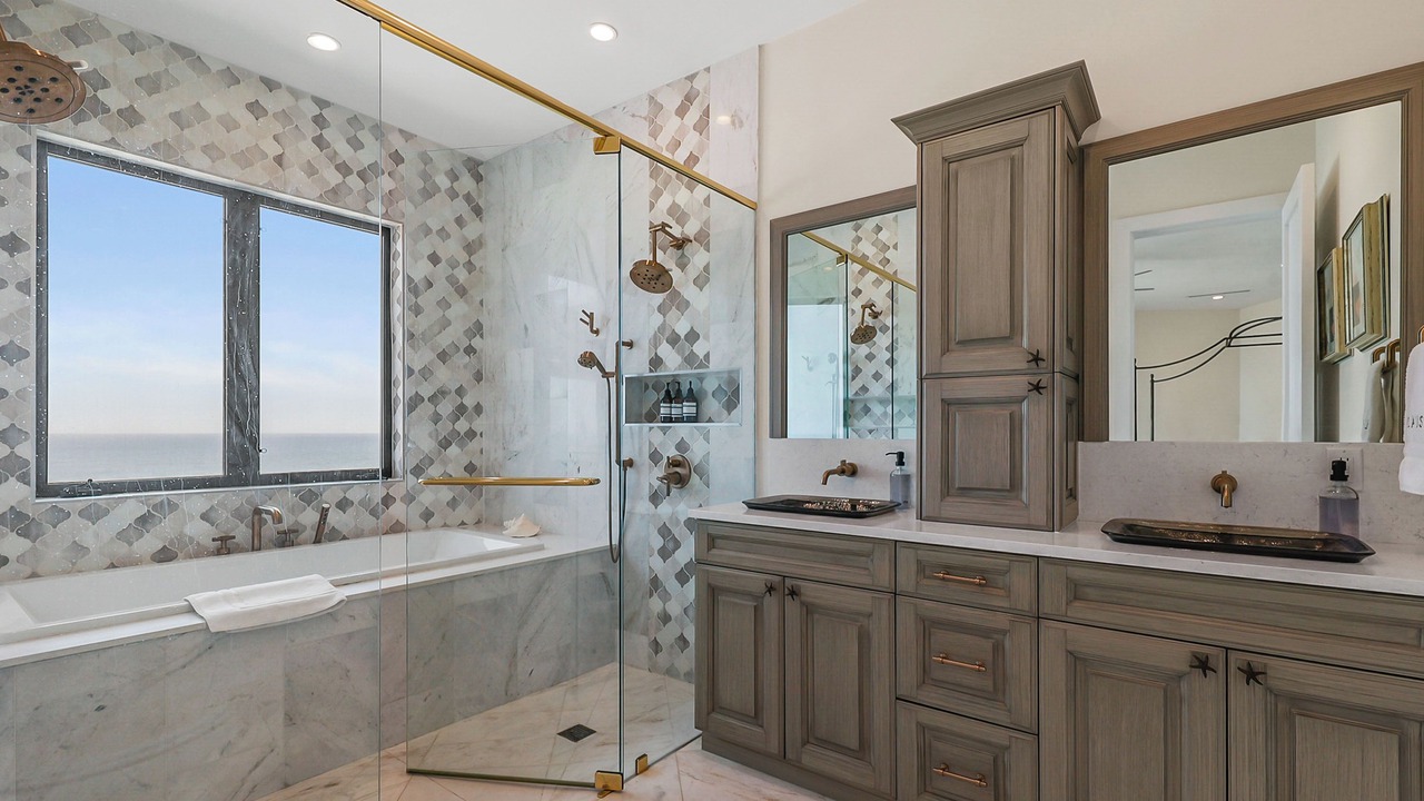 Photo of Bathroom in East End