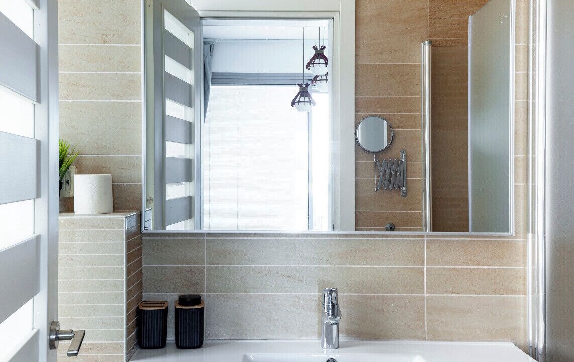 Photo of Bathroom in Bat Yam