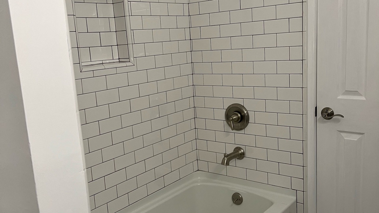 Photo of Bathroom in Peninsula