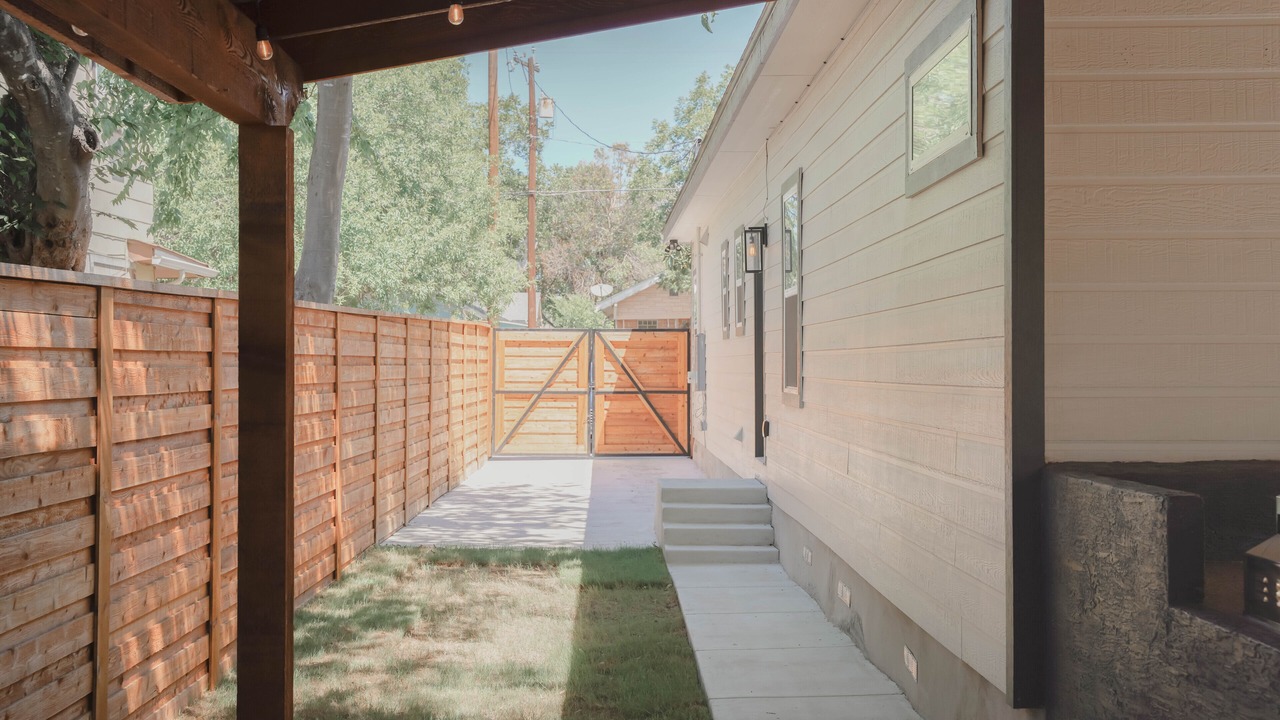 Photo of Outdoor in Highland Park