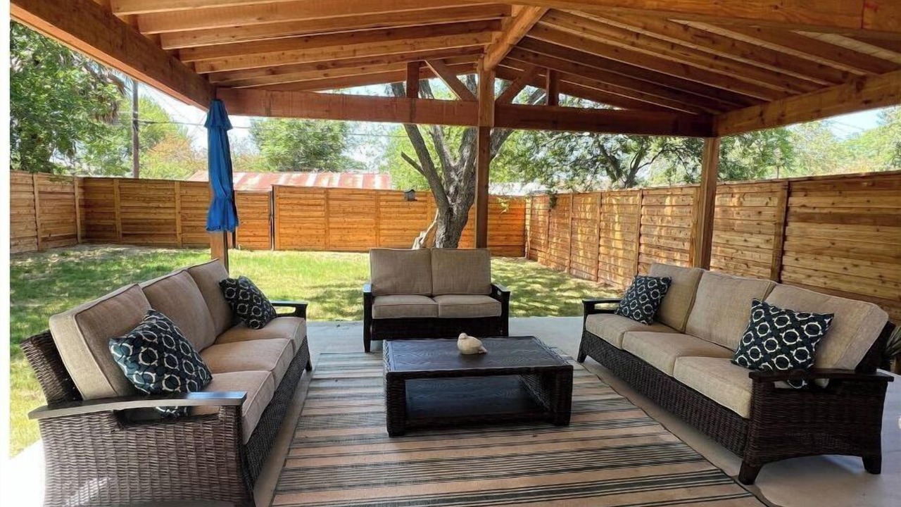 Photo of Patio Balcony in Highland Park