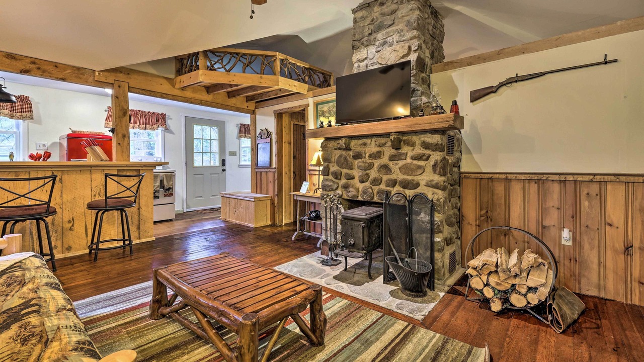 Photo of Livingroom in Greentown