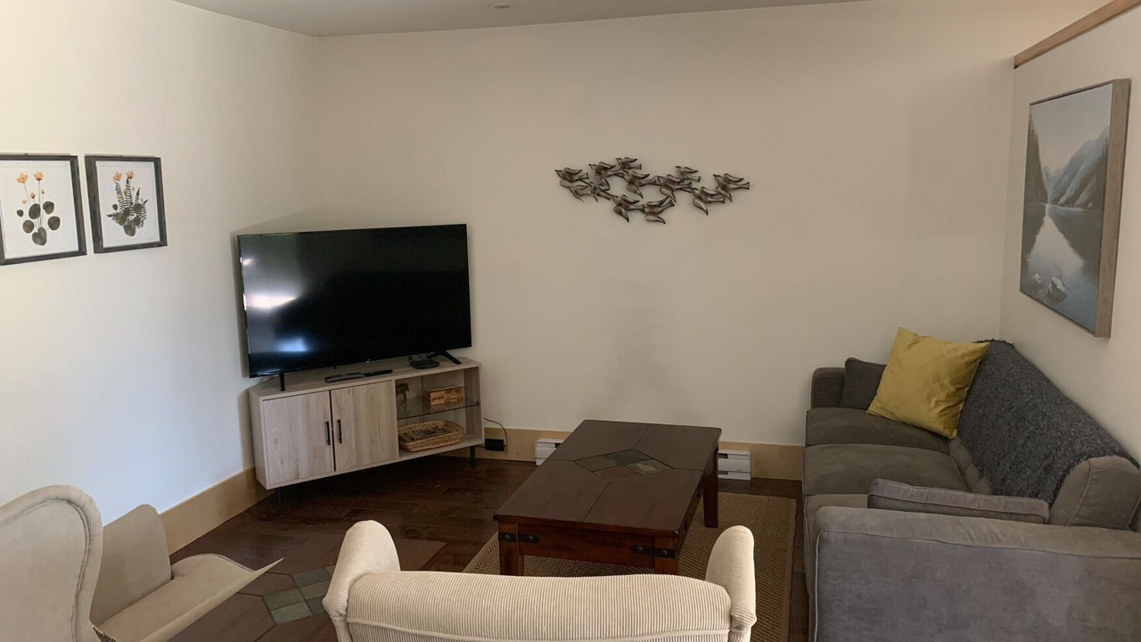 Photo of Livingroom in Bowen Island