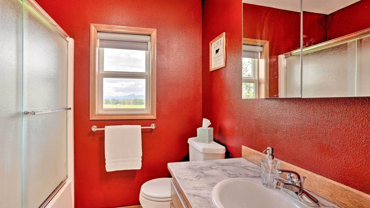 Photo of Bathroom in Randle