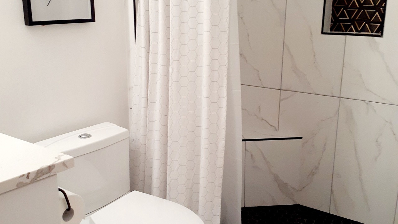 Photo of Bathroom in Oglesby