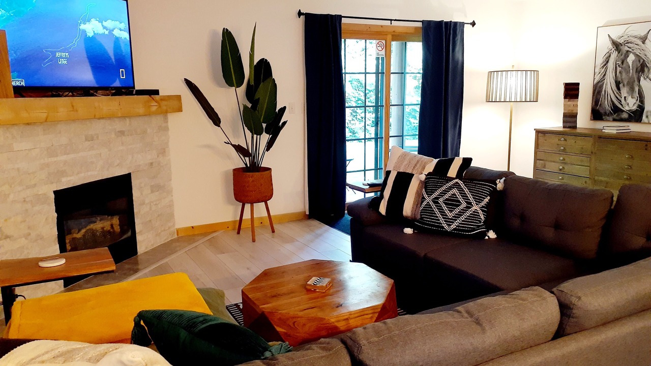 Photo of Livingroom in Oglesby