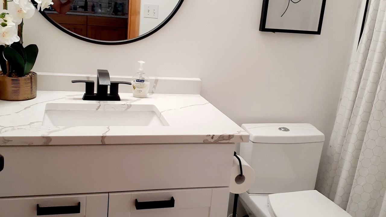 Photo of Bathroom in Oglesby