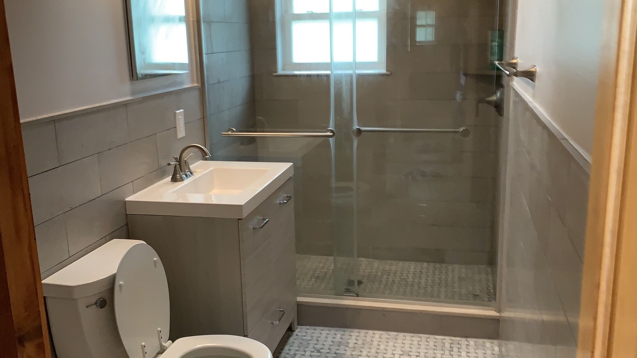 Photo of Bathroom in West Hampton Dunes