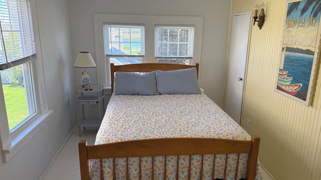 Photo of Bedroom in Niantic
