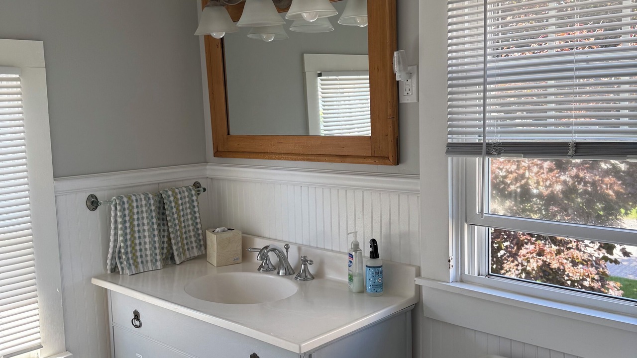 Photo of Bathroom in Niantic