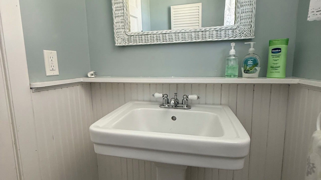 Photo of Bathroom in Niantic