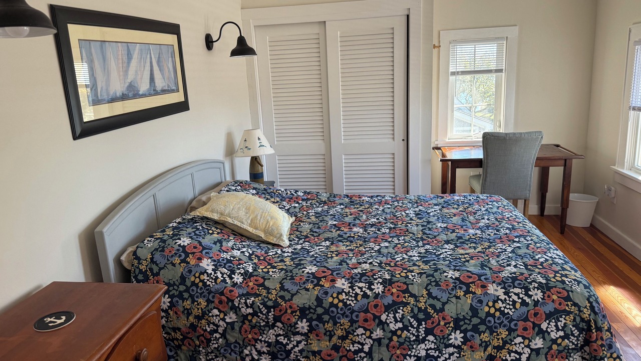 Photo of Bedroom in Niantic