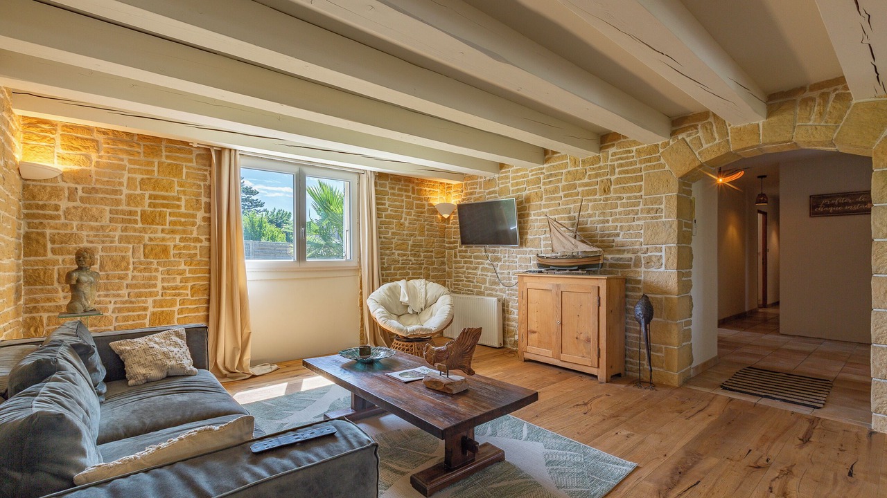Photo of Livingroom in Montelimar