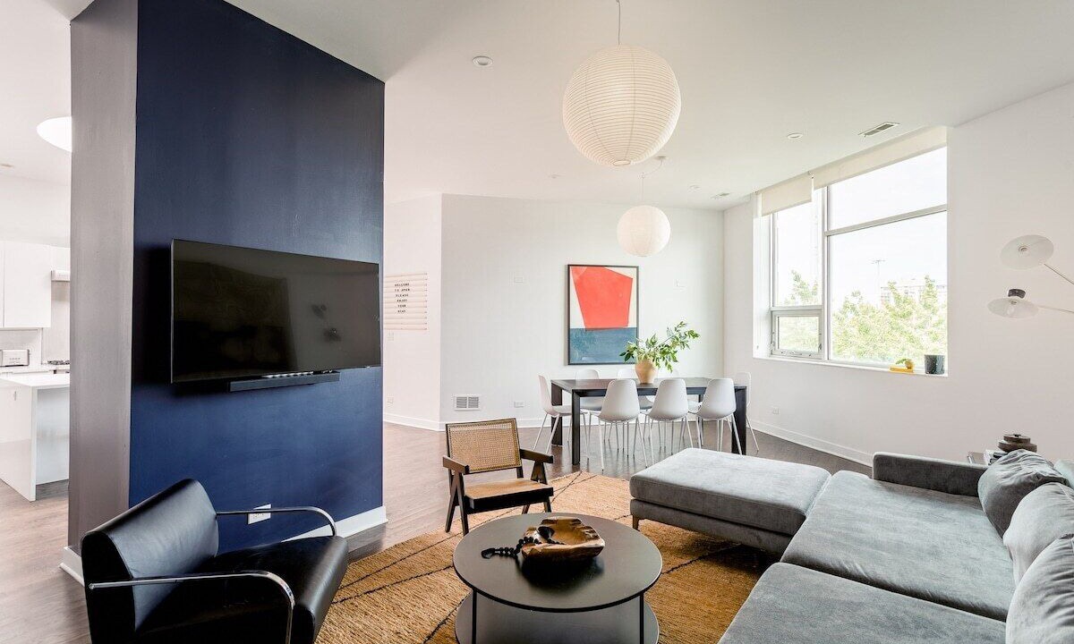 Photo of Livingroom in West Town