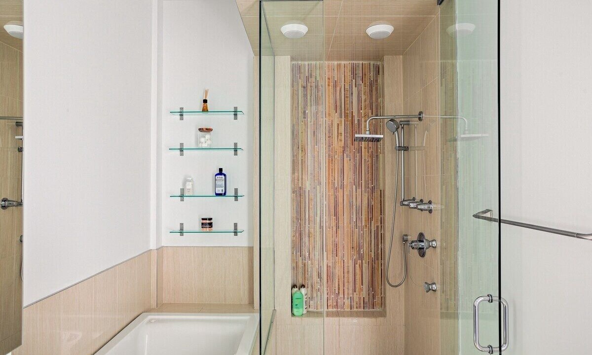 Photo of Bathroom in West Town