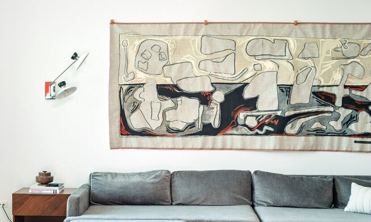 Photo of Livingroom in West Town