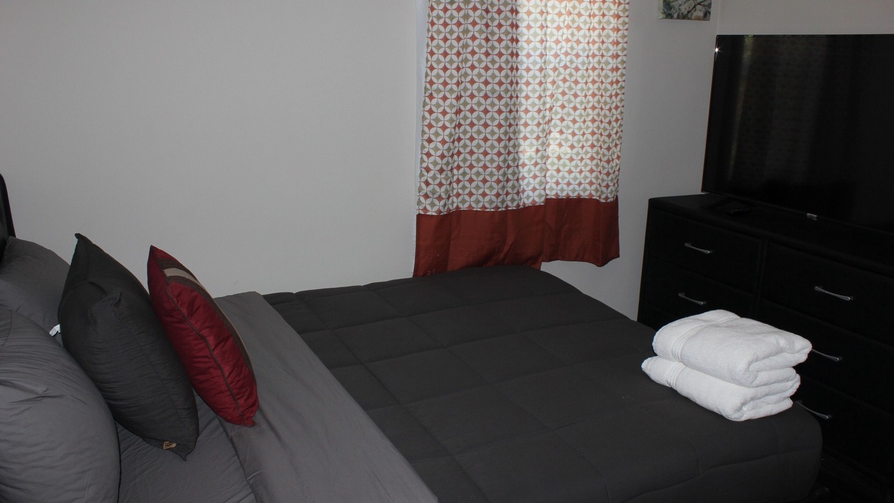 Photo of Bedroom in Pacoima