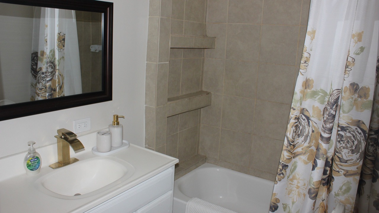 Photo of Bathroom in Pacoima