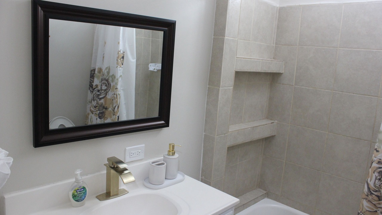 Photo of Bathroom in Pacoima