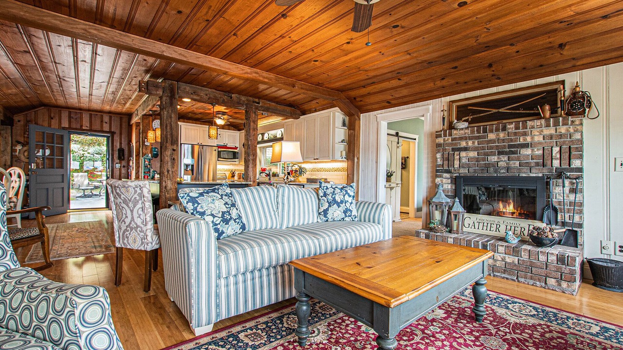 Photo of Livingroom in Ludington