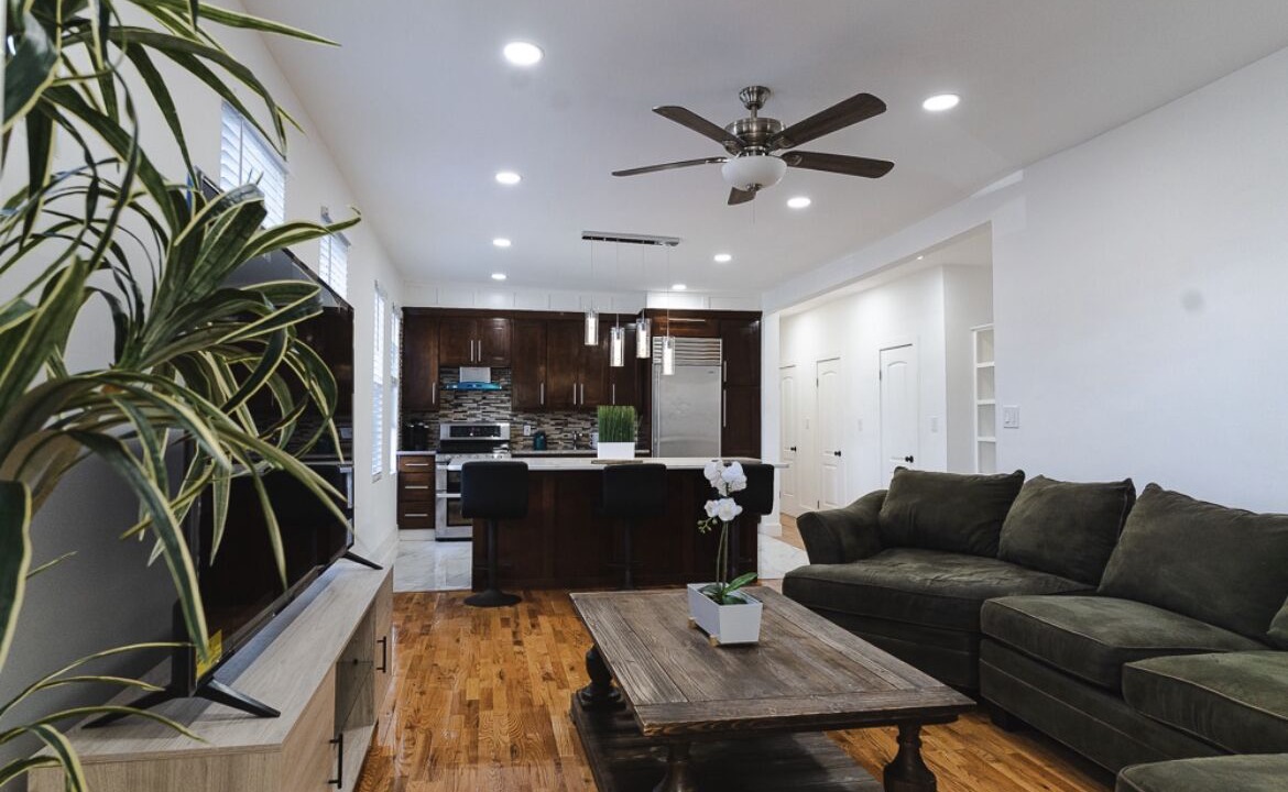 Photo of Livingroom in Queens