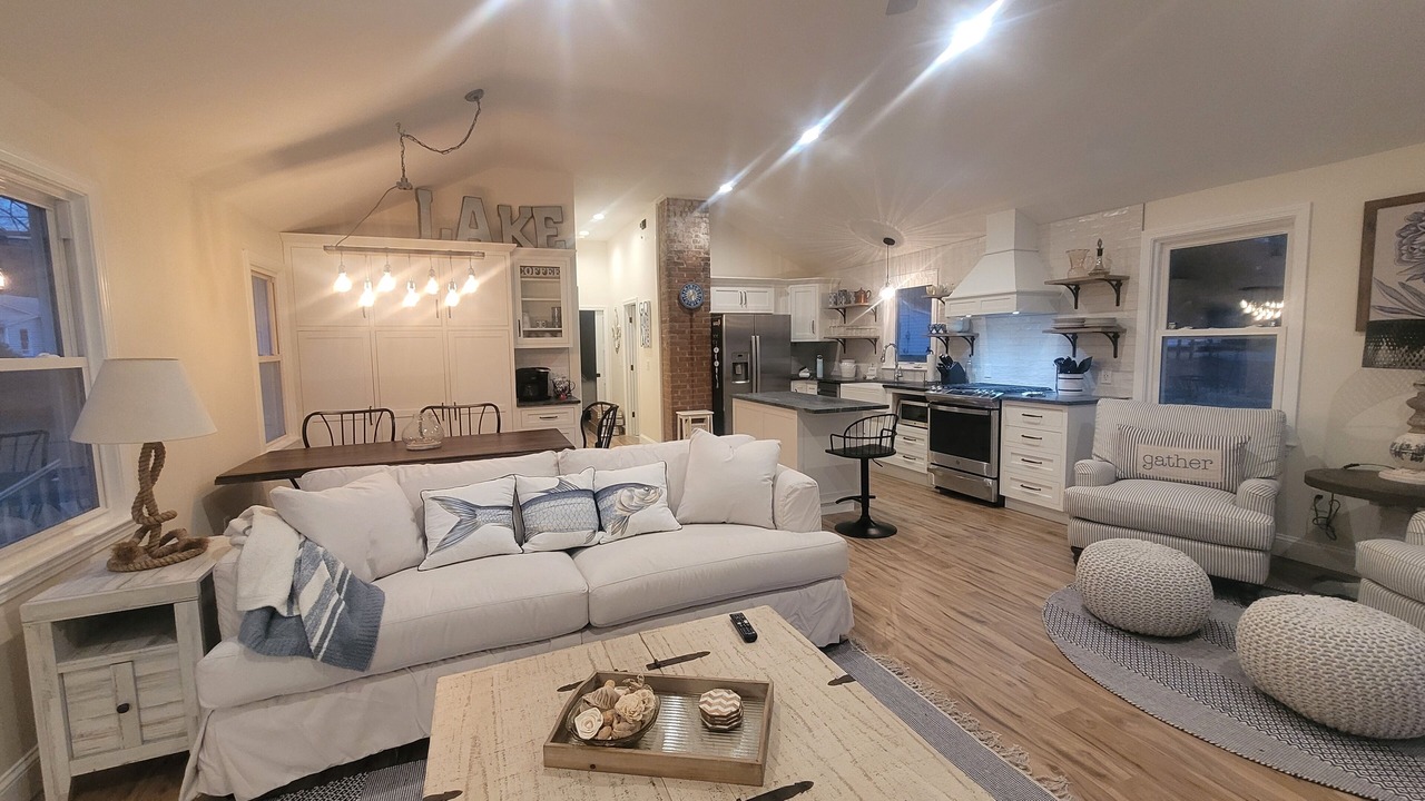 Photo of Livingroom in Mansfield Depot