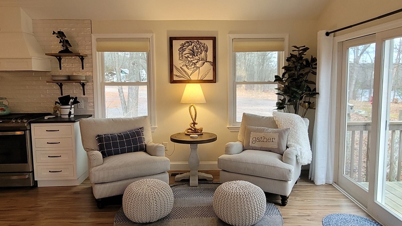 Photo of Livingroom in Mansfield Depot