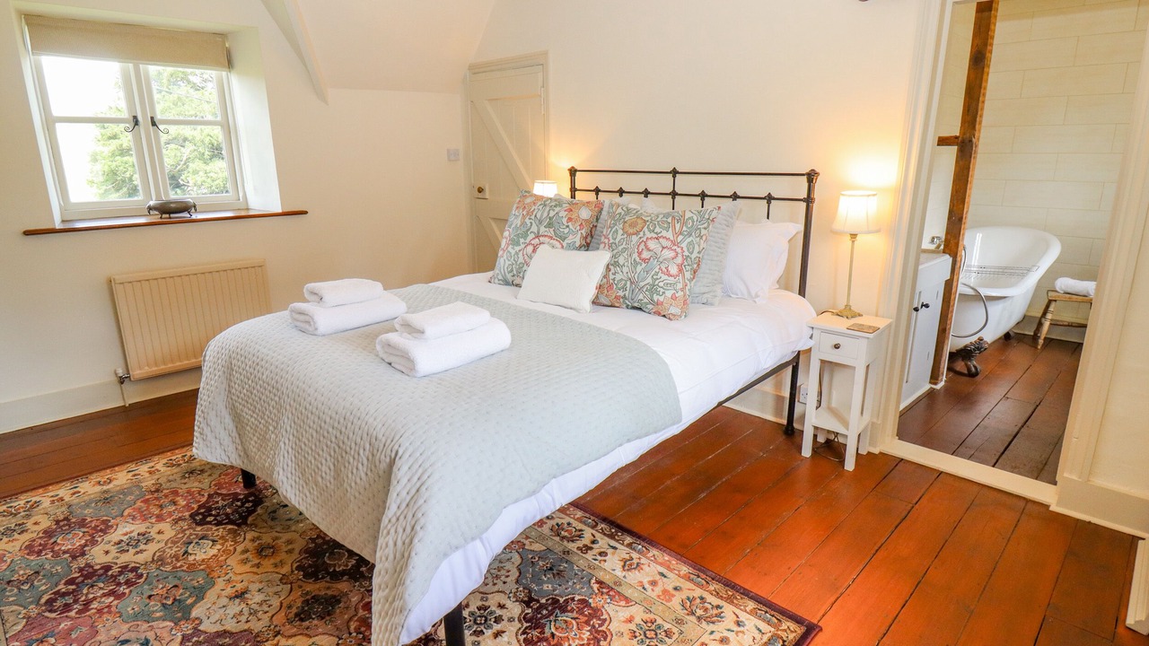 Photo of Bedroom in Chedworth