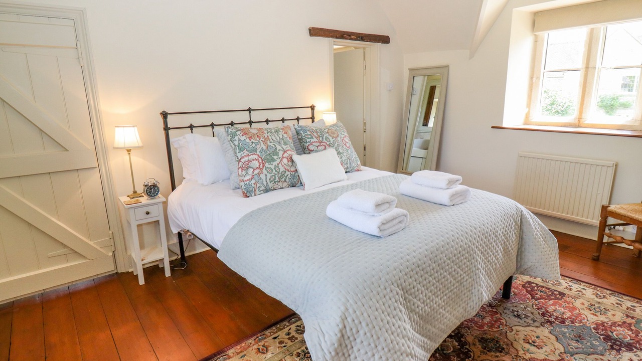 Photo of Bedroom in Chedworth