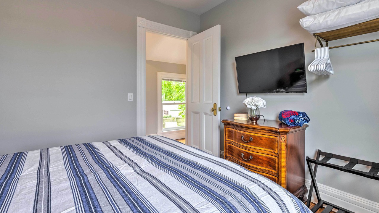 Photo of Bedroom in Greenport